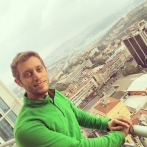 Yazan nusaibah sur yala.fm